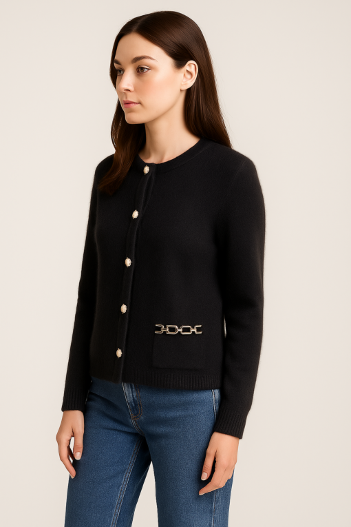 CARDIGAN NEGRO CON BOTONES PERLA Y DETALLES DORADOS - Imagen 2