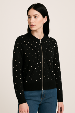 CARDIGAN NEGRO CON CIERRE Y APLIQUES DE PERLAS
