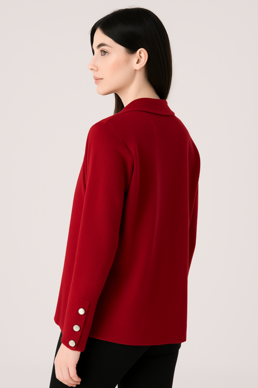 SUÉTER CAMISERO ROJO CON BOTONES METÁLICOS - Imagen 2