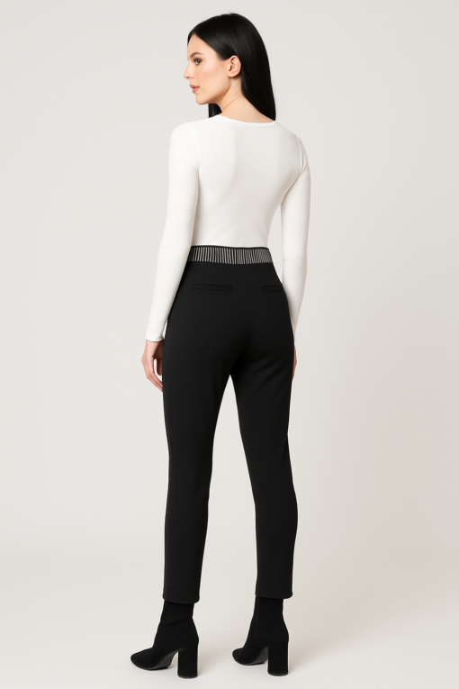 Pantalón Negro con Detalle de Pretina - Imagen 3